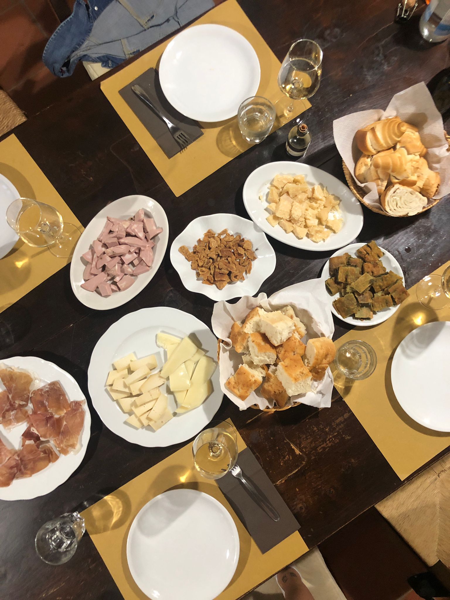 Visita Integrale con Andrea + Tour Caseificio + Pranzo Tipico
